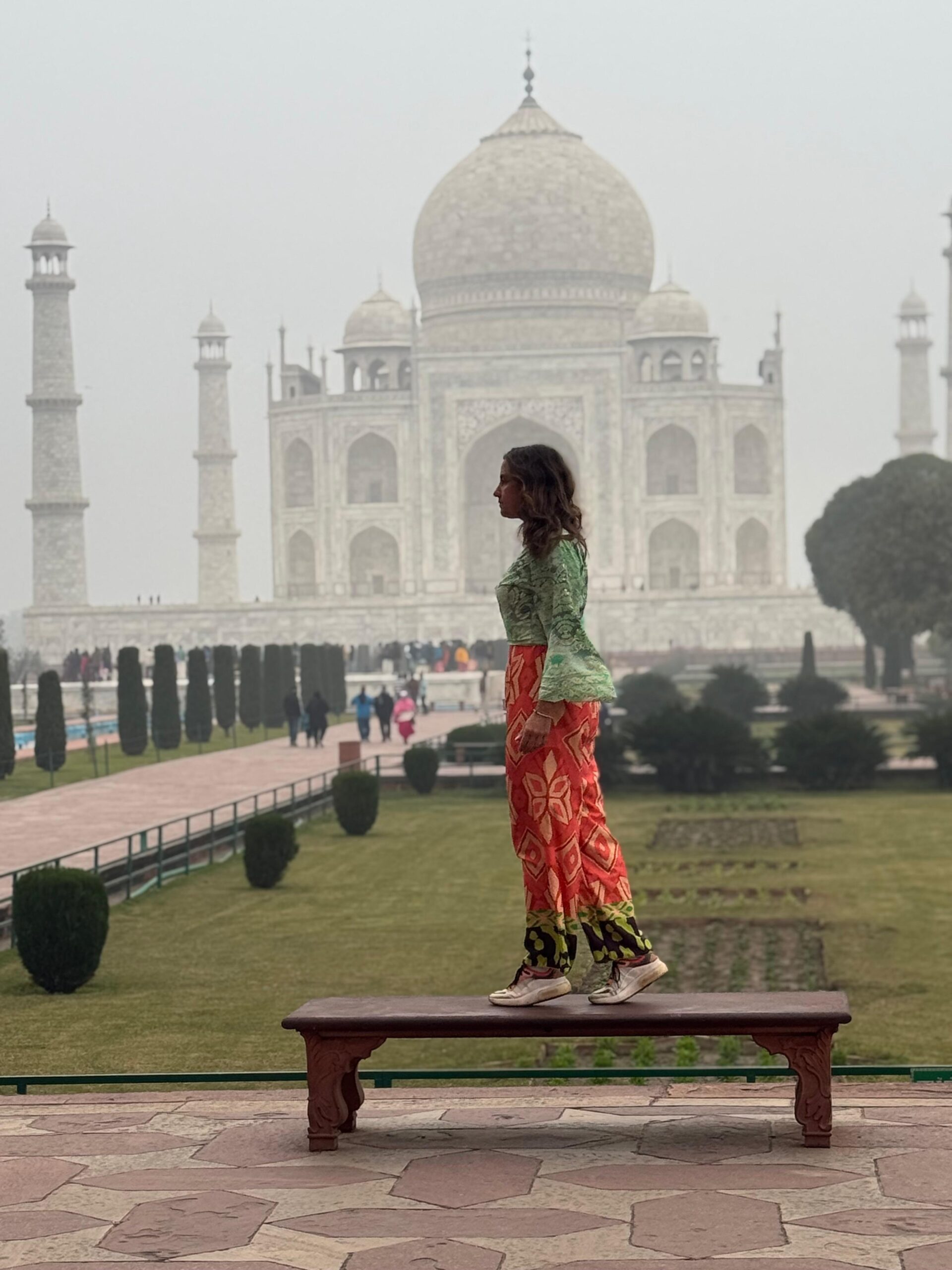 Delhi to agra tour packages