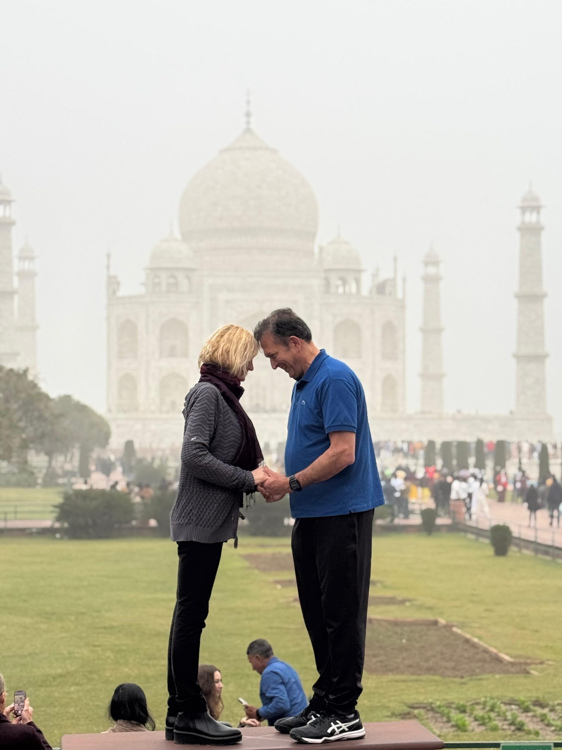 Delhi to agra tour packages