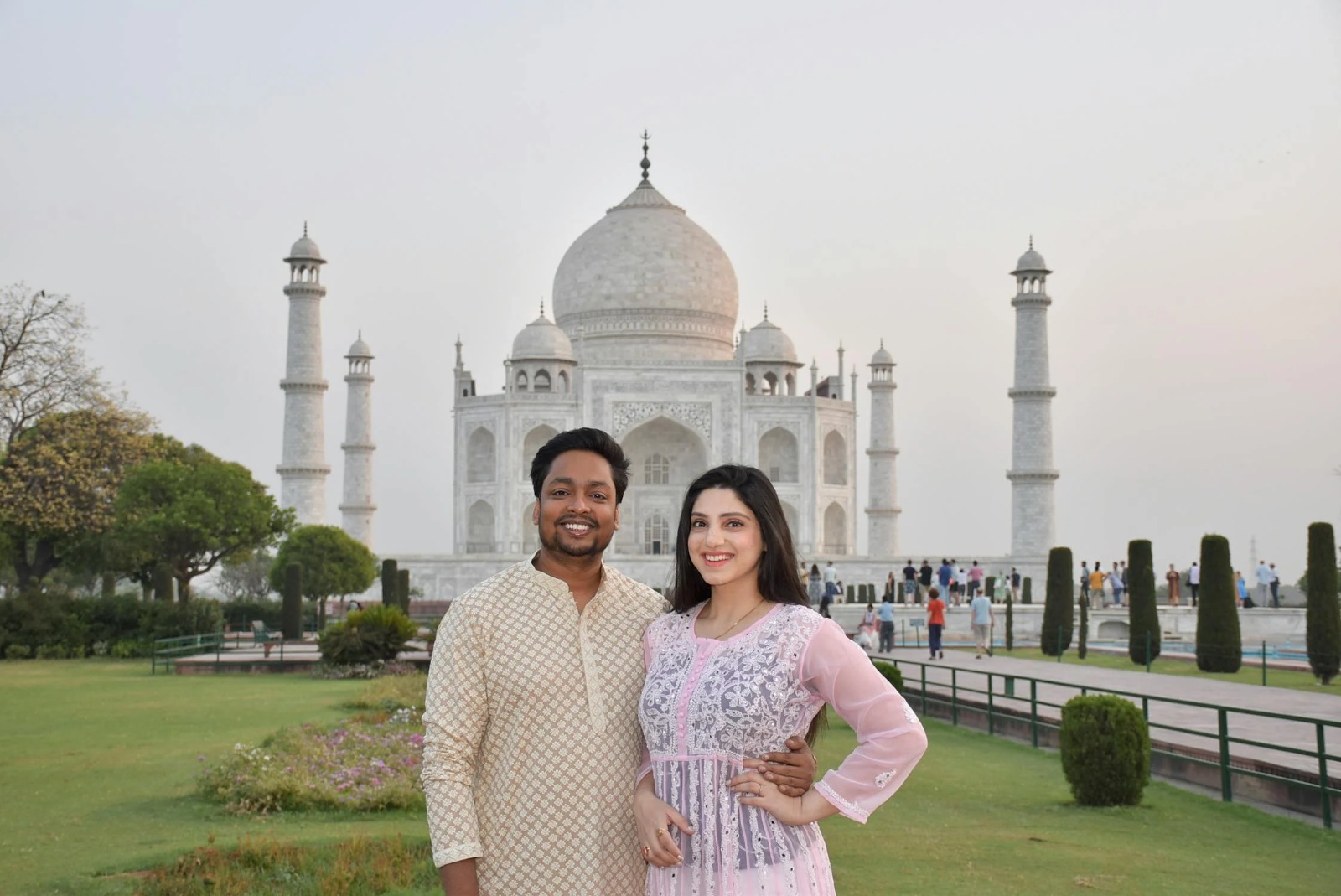 Delhi to agra tour packages