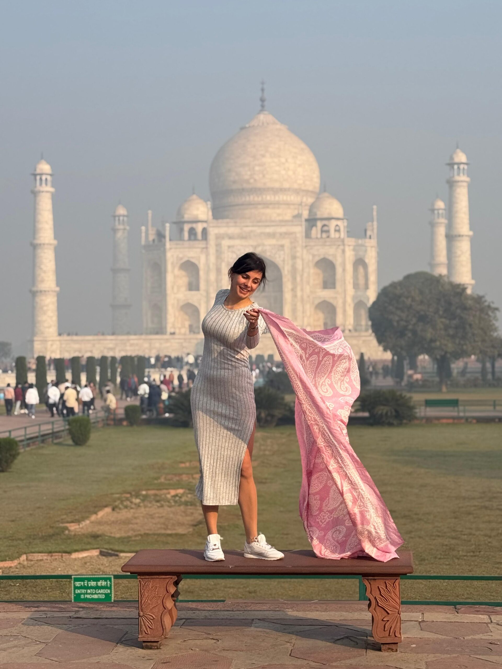 Delhi to agra tour packages
